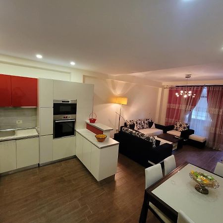 Spacious And Cozy Apartment Tiranë Eksteriør bilde